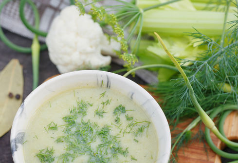 Blumenkohlsuppe mit Fenchel und Curry Diana
